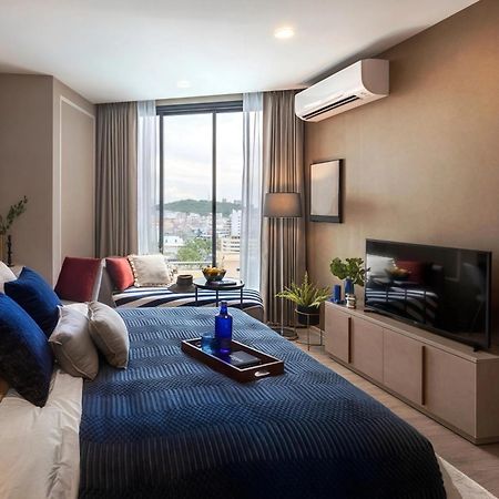 The Edge Sea View Holiday Inn New Патая Екстериор снимка